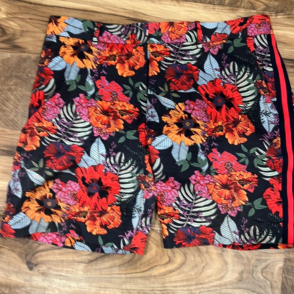 Multicolor Topman dress shorts with flowers